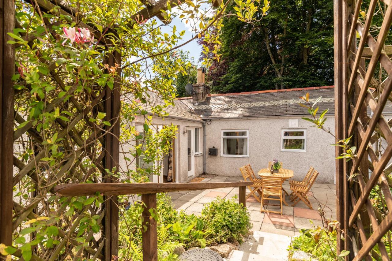 Dormie Cottage, Lovely Bright And Spacious Bungalow With Wood Fire Ballater Exteriör bild
