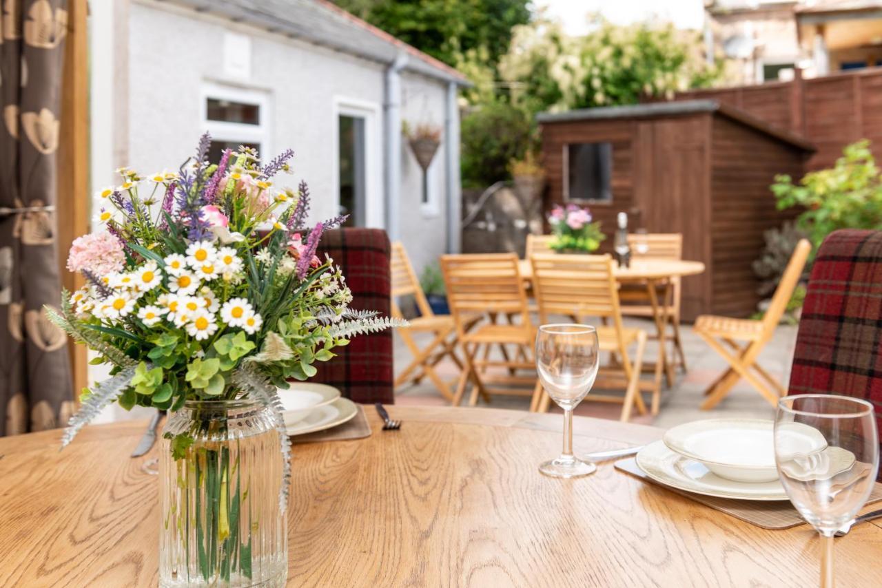 Dormie Cottage, Lovely Bright And Spacious Bungalow With Wood Fire Ballater Exteriör bild